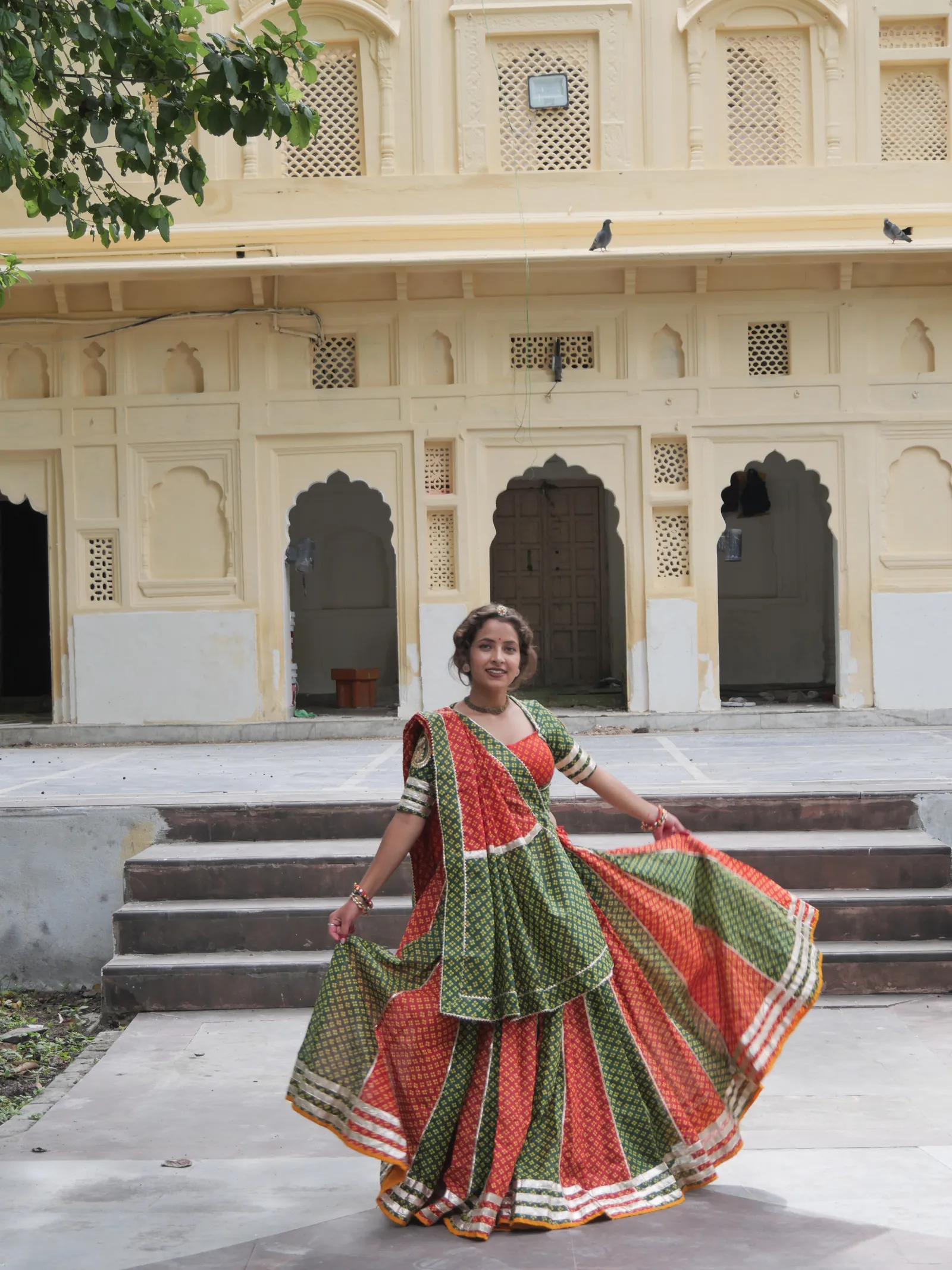 bandhani lehnga gottwork