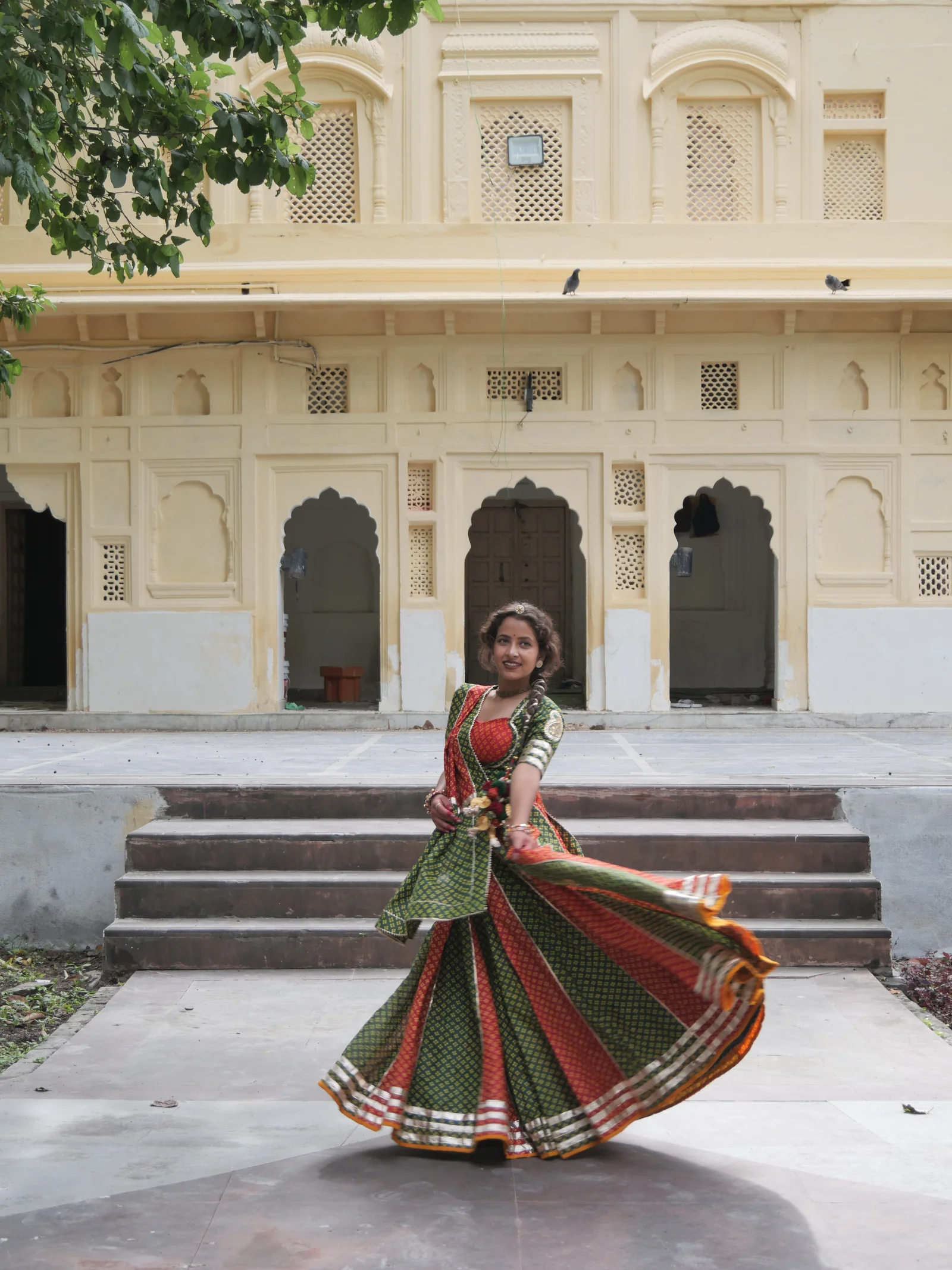 bandhani lehnga gottwork